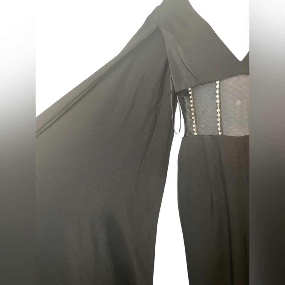 Mac Duggal New 49853 Sample Black Jumpsuit Cape Sleeves Sheer Abdomen Size 2 - Picture 7 of 10